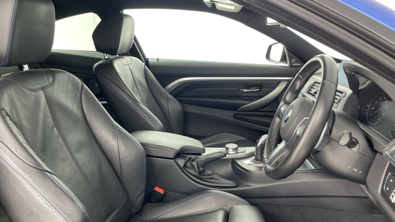 BMW 4 Series 440i M Sport 2dr Auto [Professional Media] Petrol Coupe